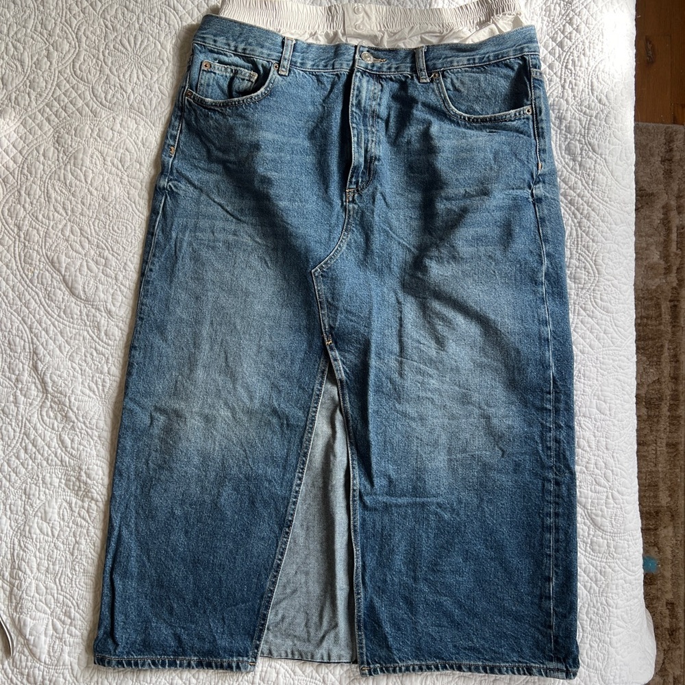 Zara Blue and White Denim Skirt